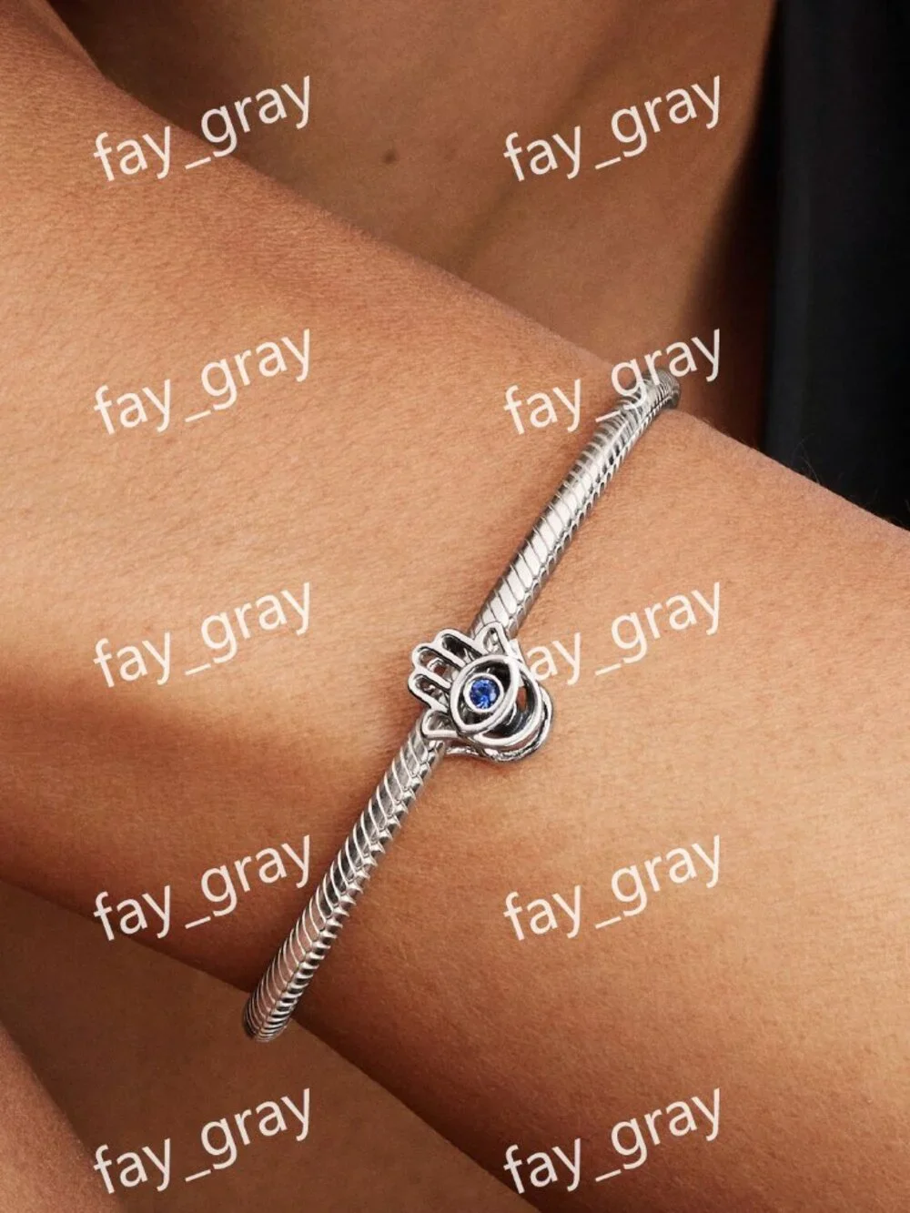 Pandora Hamsa Hand Charm